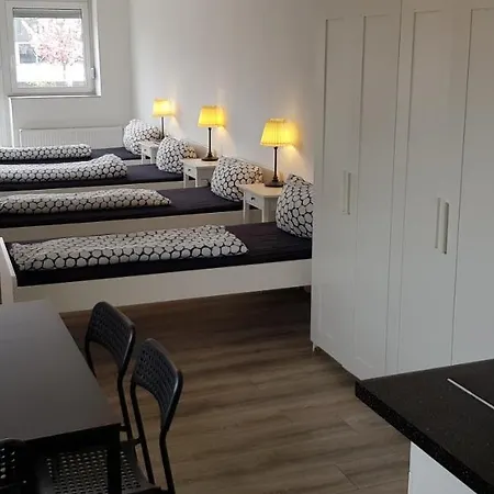 Shiva's Cityaparthotel Апарт-отель Кёльн