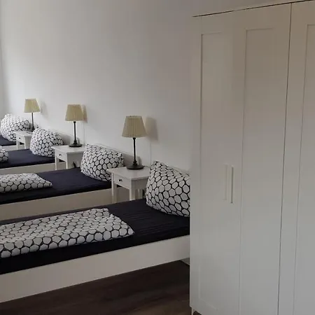 Shiva's Cityaparthotel 2* Кёльн